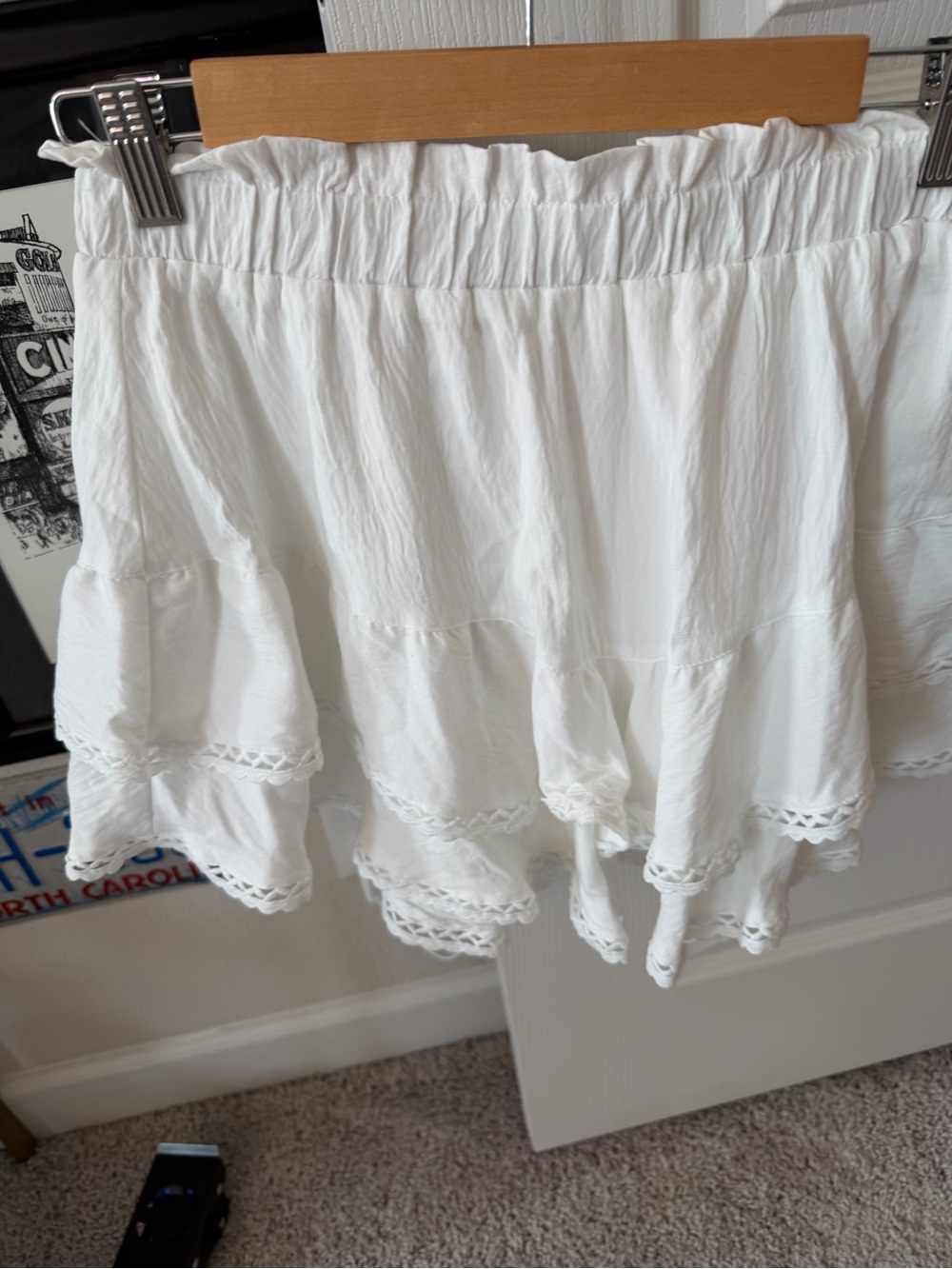 Amazon White Ruffle Skirt Medium - Picture 5 of 8